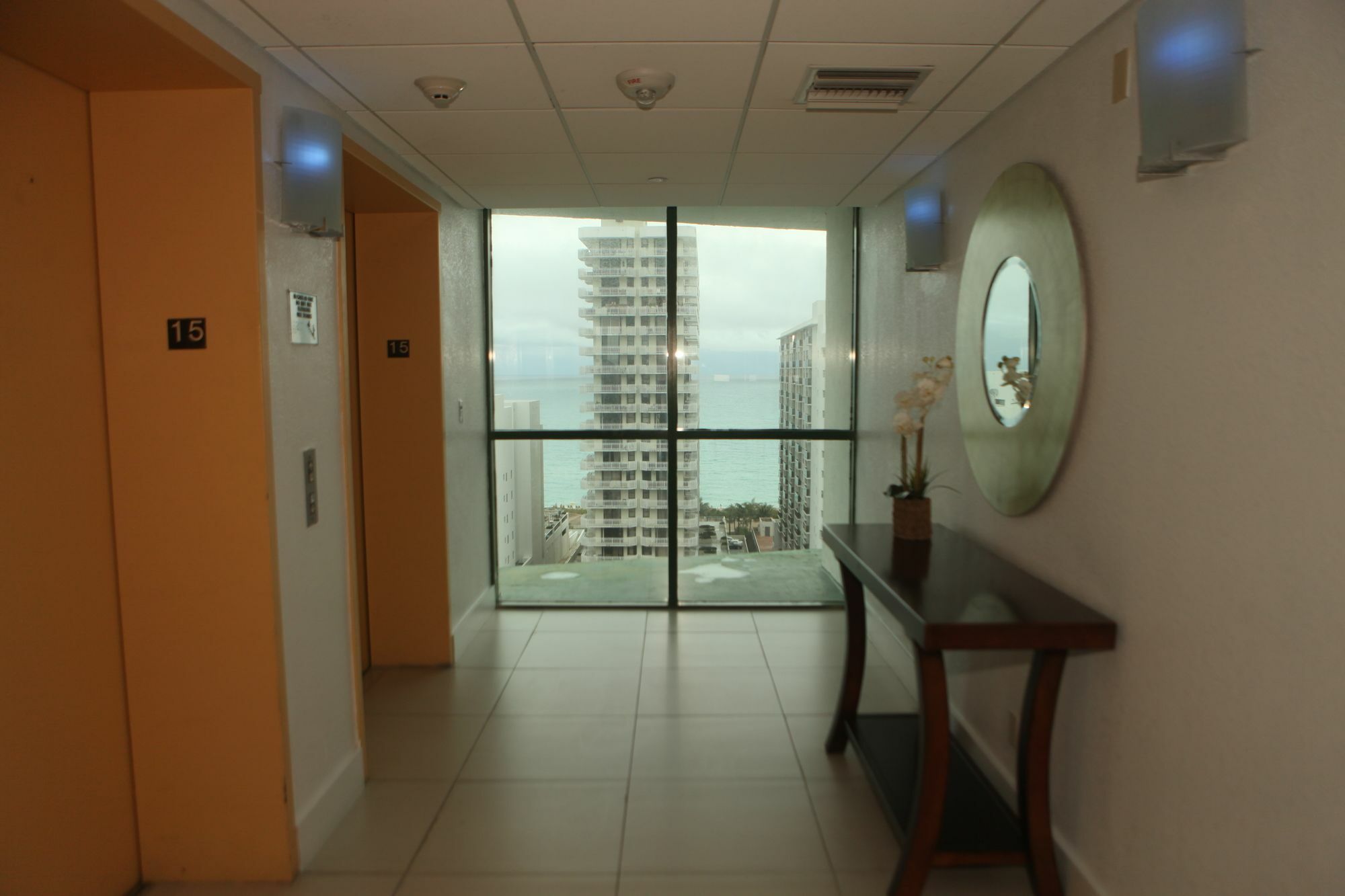 Hotel The Casablanca On The Ocean West Tower Miami Beach Zewnętrze zdjęcie